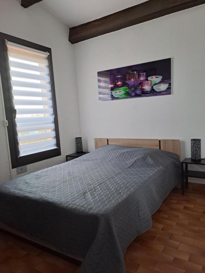 Appart En Duplex - 4/6 Personnes Le Barcares Luaran gambar